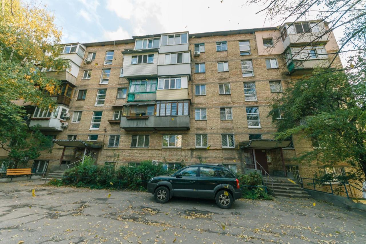 Прекрасная Квартира У Метро Политехнический Институт Kiev Dış mekan fotoğraf